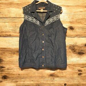 Women's vintage Denim embroidered Button Down vest